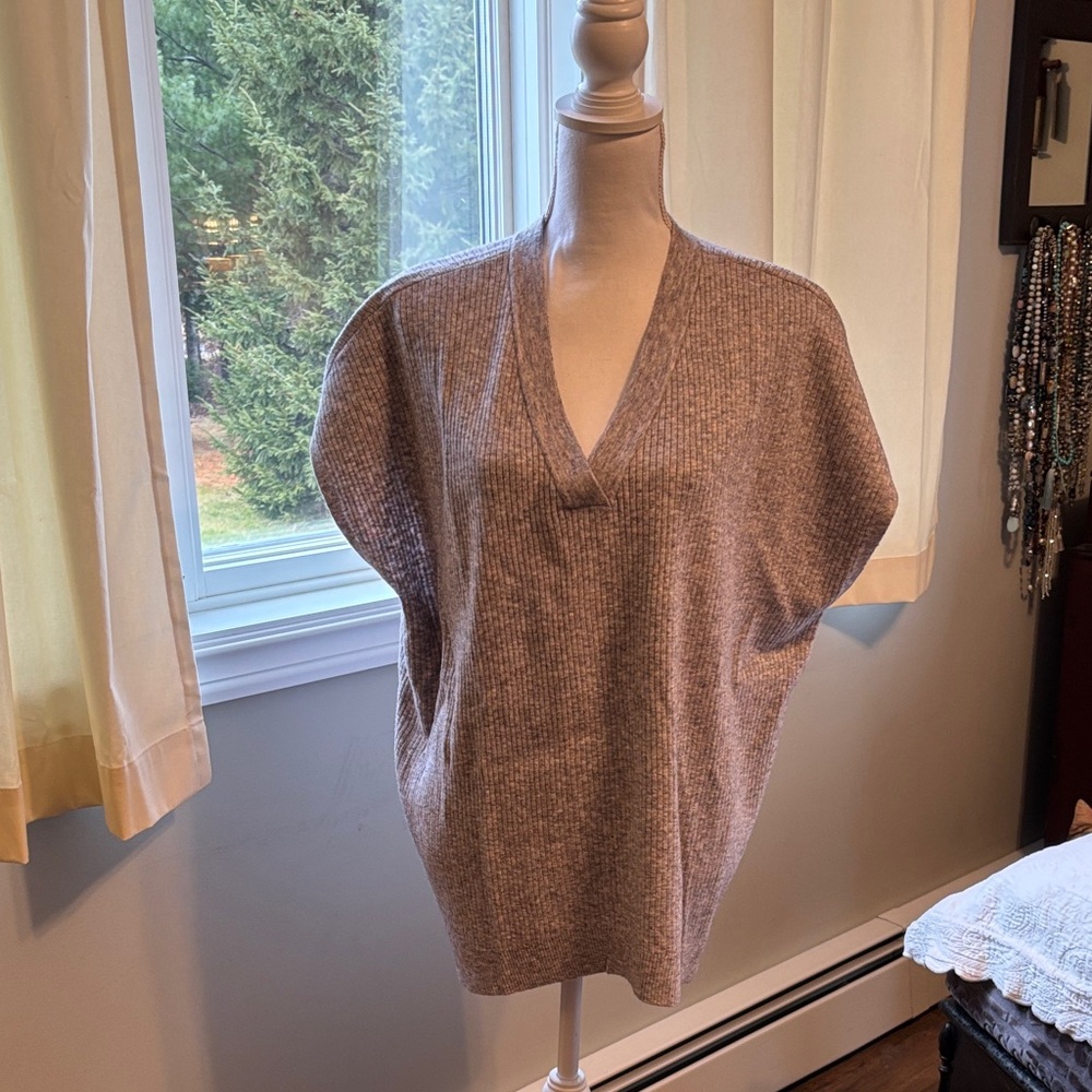 Women's Loft V-Neck Ribbed Sweater Vest
